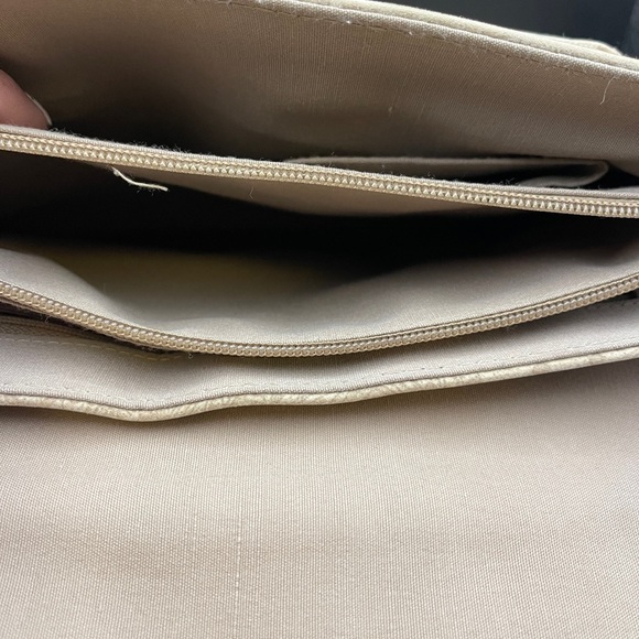 Liz Claiborne Shoulder Bag Beige Brown Paisley Print Handbag Leather Trim NWOT - Picture 3 of 12